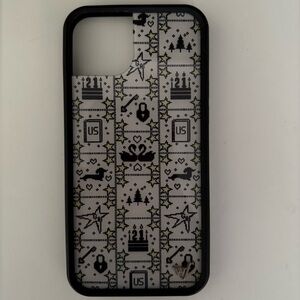 Wildflower Gracie Abram’s iphone 15 plus case